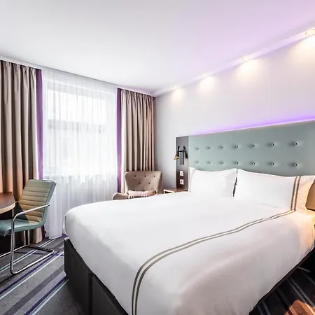Premier Inn Hamburg City Millerntor-2
